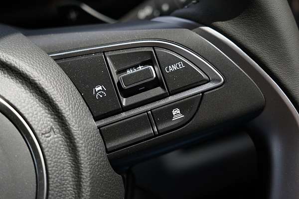 2025 Suzuki Swift Hybrid GLX UZ