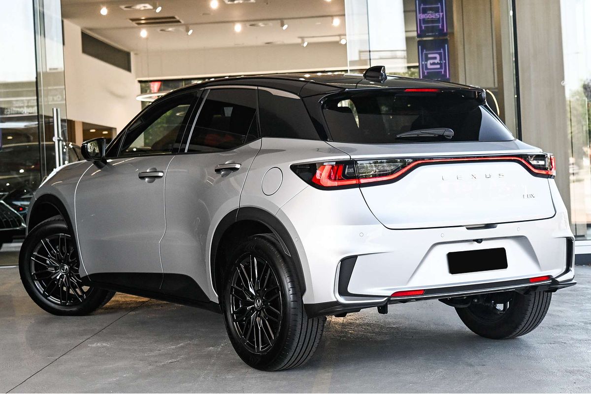 2023 Lexus LBX Sports Luxury MAYH10R