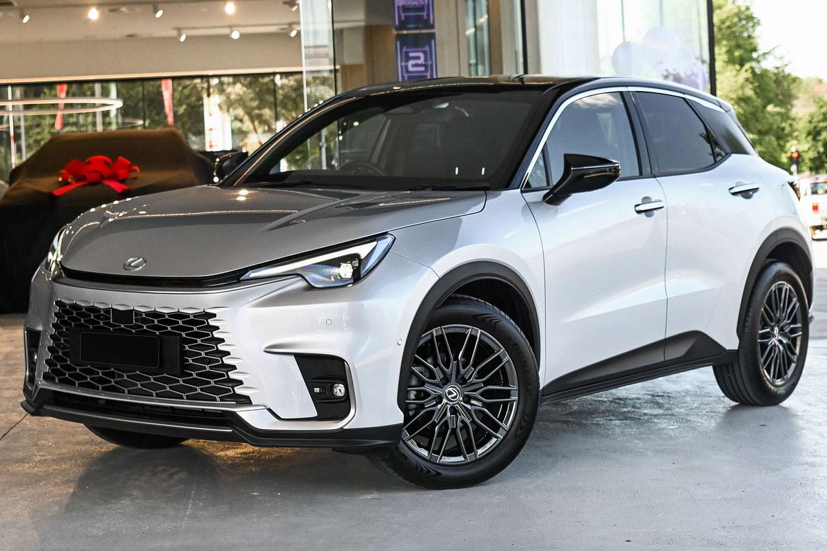 2023 Lexus LBX Sports Luxury MAYH10R