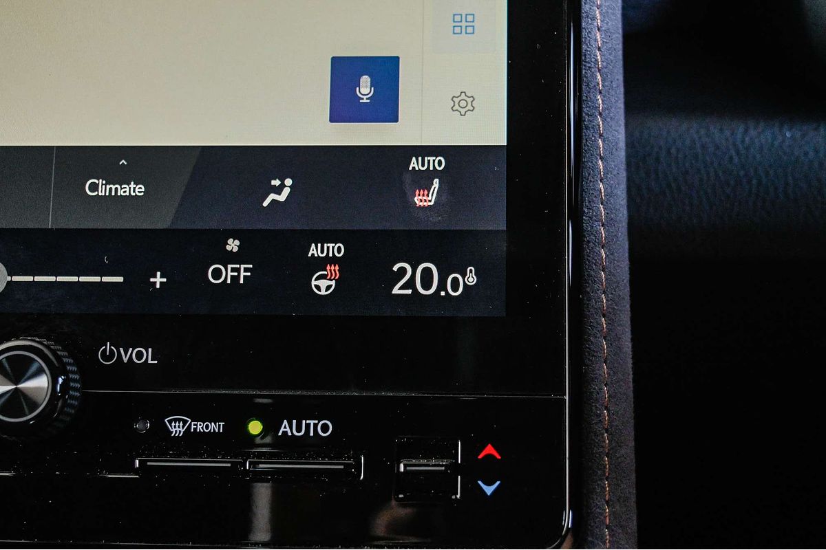 2023 Lexus LBX Sports Luxury MAYH10R