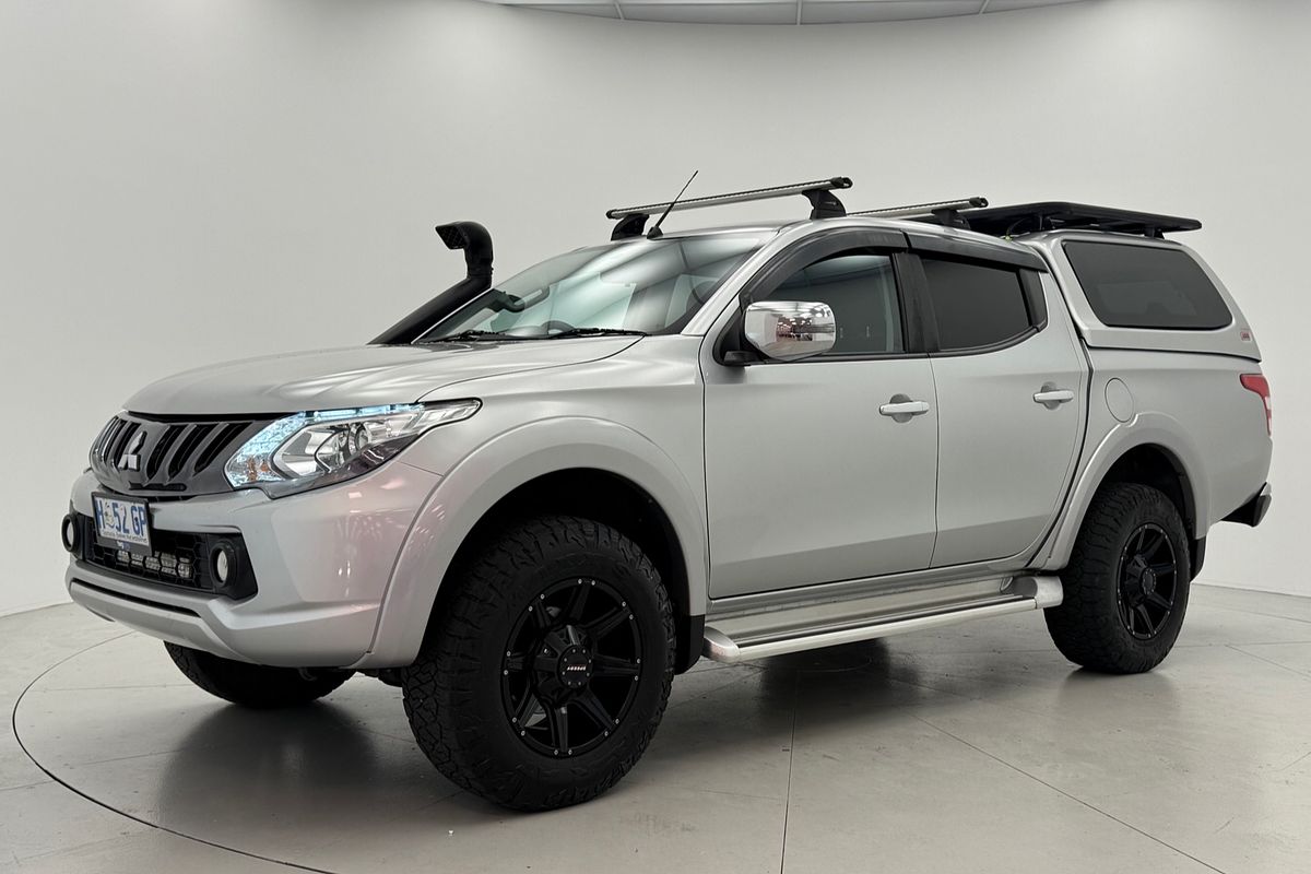 2017 Mitsubishi MQ Triton GLS 2.4L DID 6M/T 4X4 DC PU 2017 Mitsubishi MQ Triton GLS 2.4L DID 6M/T 4X4 DC PU