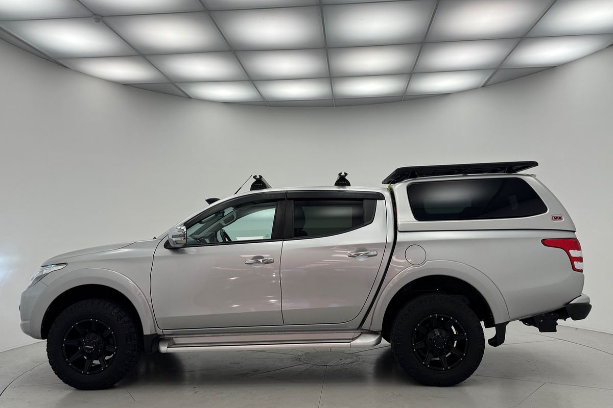 2017 Mitsubishi MQ Triton GLS 2.4L DID 6M/T 4X4 DC PU 2017 Mitsubishi MQ Triton GLS 2.4L DID 6M/T 4X4 DC PU