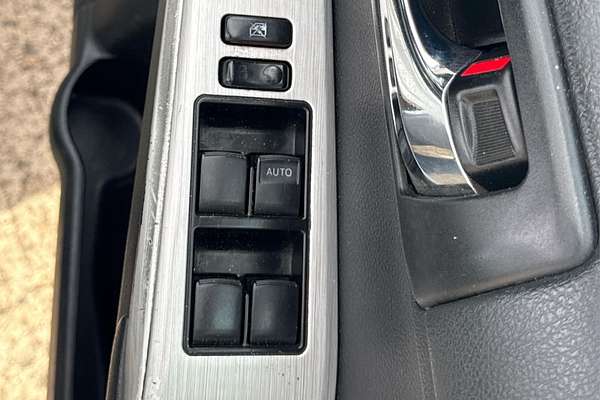 2014 Toyota Camry Hybrid H AVV50R