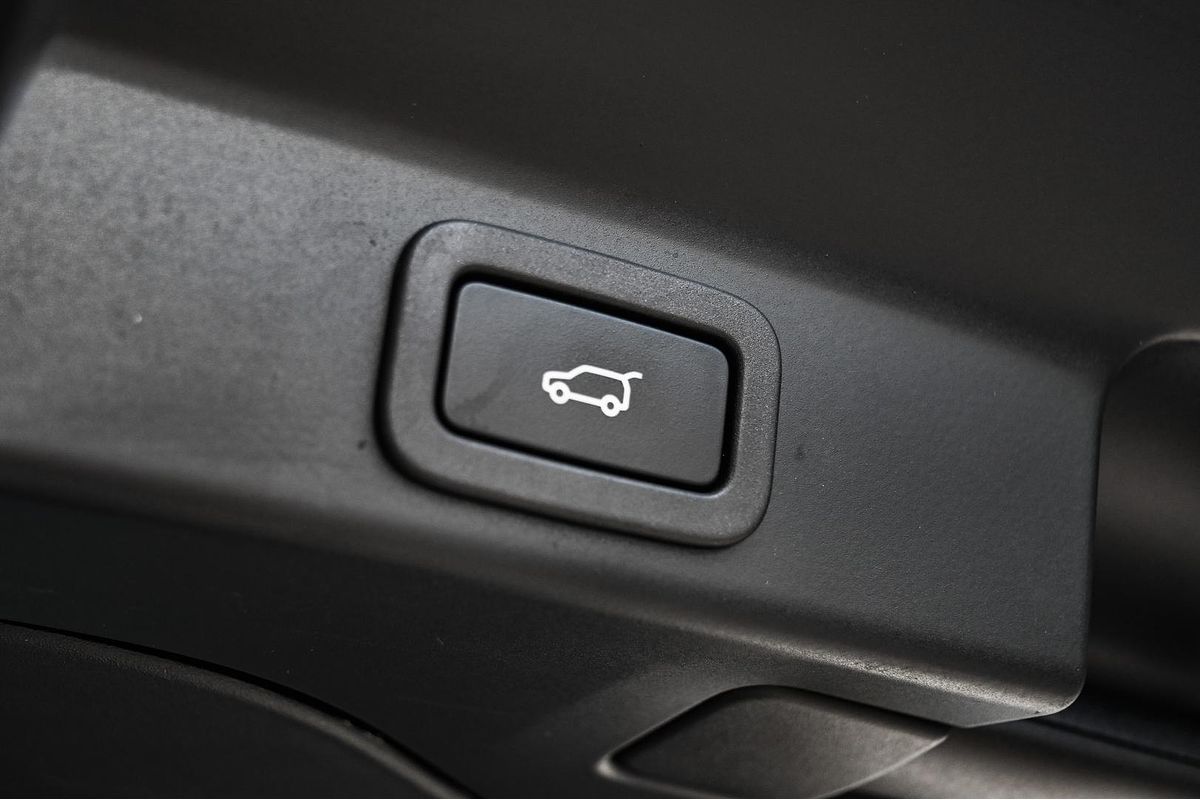 2021 Jaguar F-PACE P250 R-Dynamic S X761