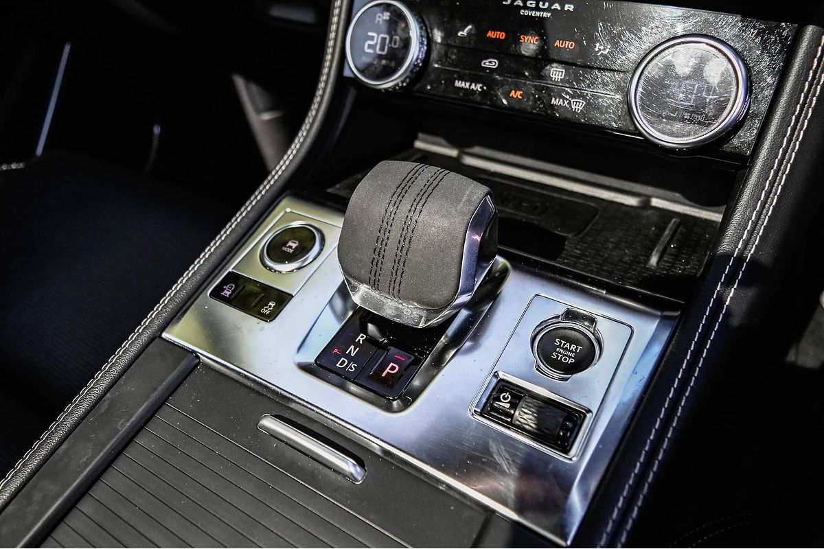 2021 Jaguar F-PACE P250 R-Dynamic S X761