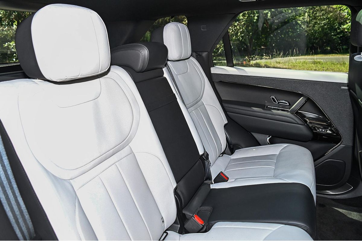 2024 Land Rover Range Rover Sport PHEV P460e Dynamic HSE L461