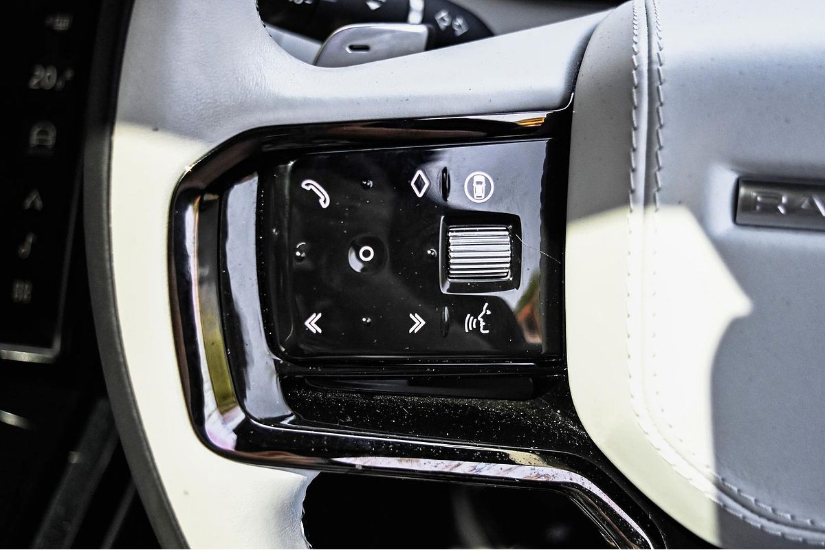 2024 Land Rover Range Rover Sport PHEV P460e Dynamic HSE L461