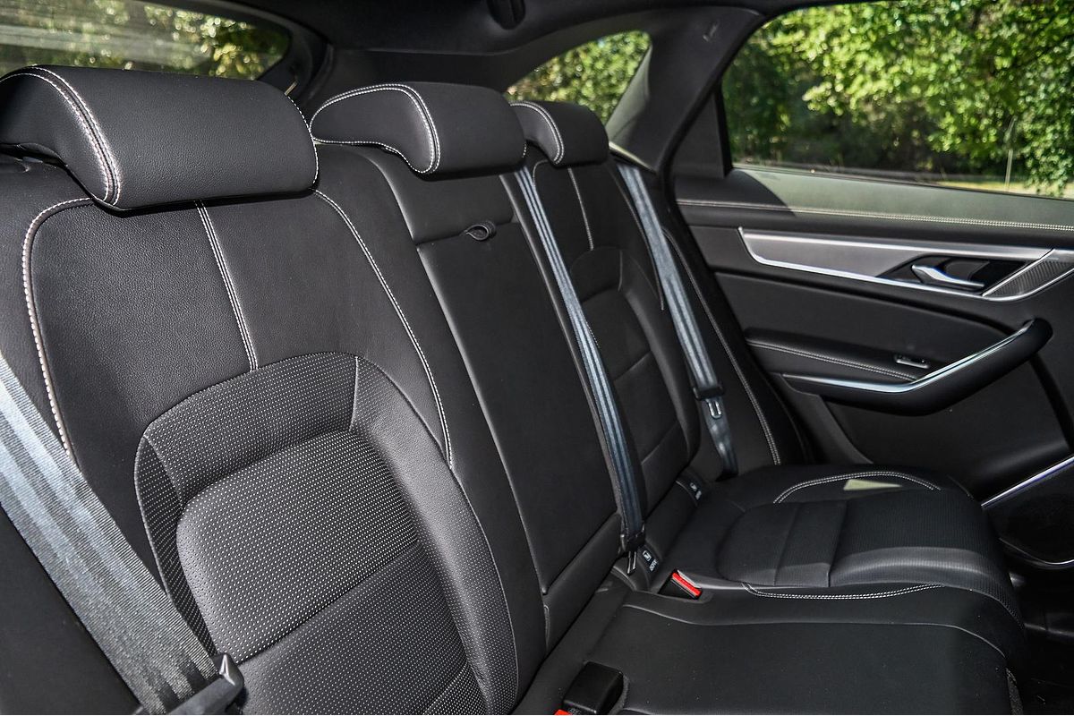 2021 Jaguar F-PACE P250 R-Dynamic S X761