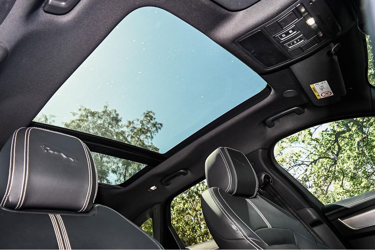 2021 Jaguar F-PACE P250 R-Dynamic S X761