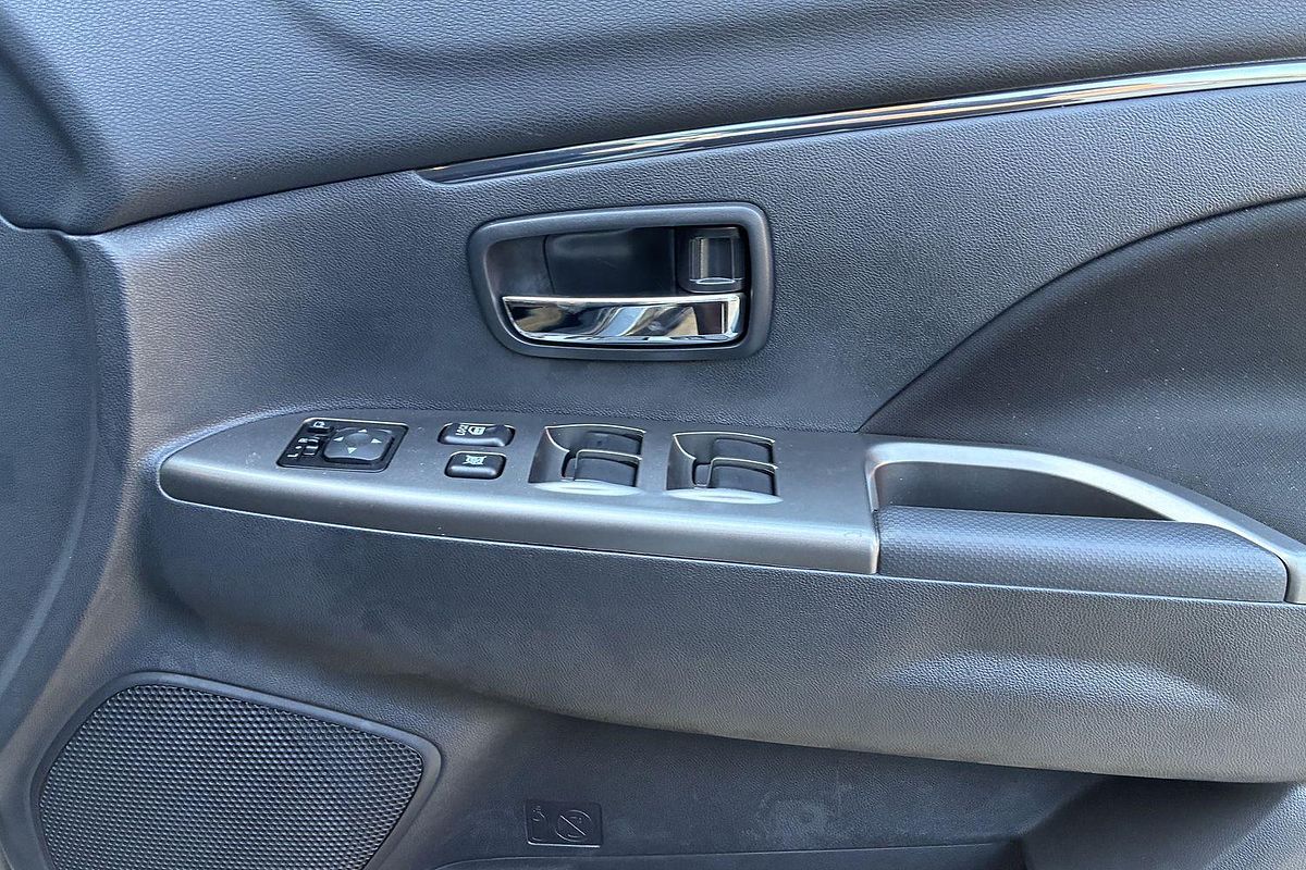 2025 Mitsubishi ASX LS XD