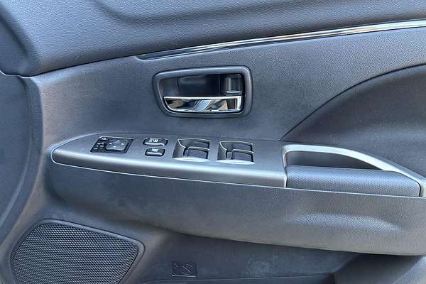 2025 Mitsubishi ASX LS XD