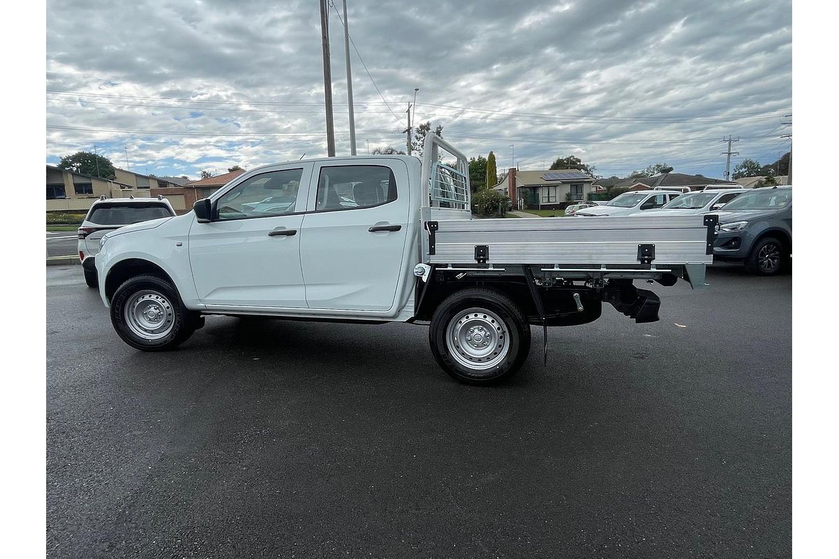 2025 Isuzu D-MAX SX 4X4