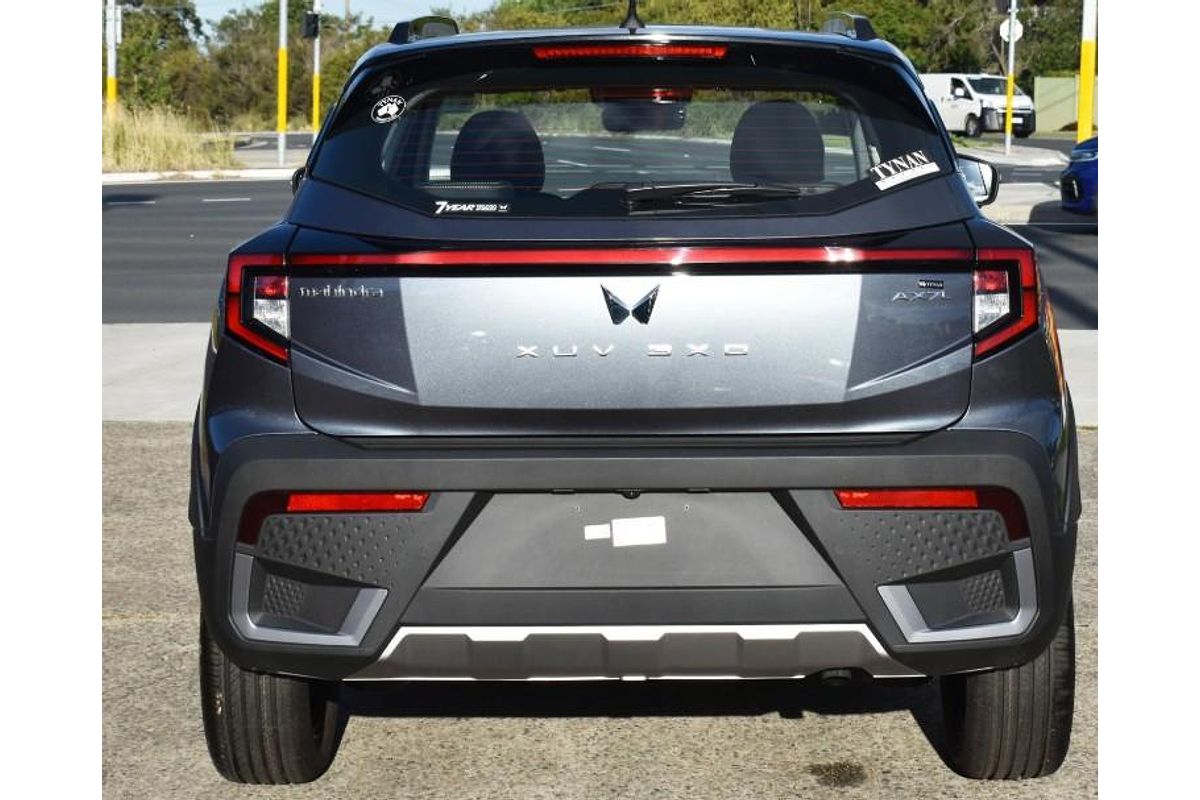 2025 Mahindra XUV3XO AX7L