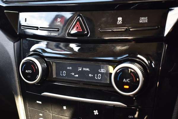 2025 Mahindra XUV3XO AX7L