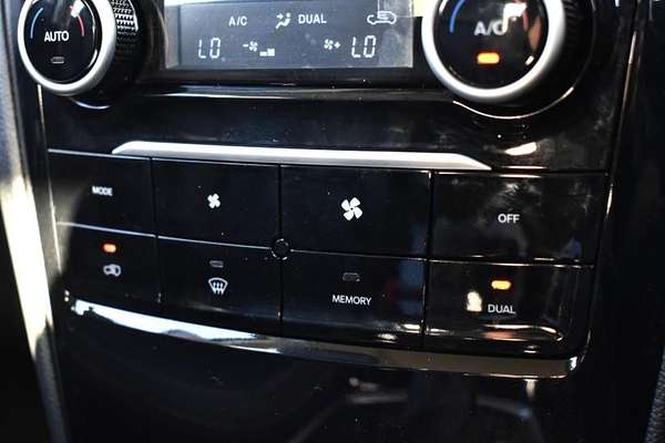 2025 Mahindra XUV3XO AX7L