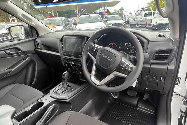 2025 Isuzu D-MAX SX 4X4