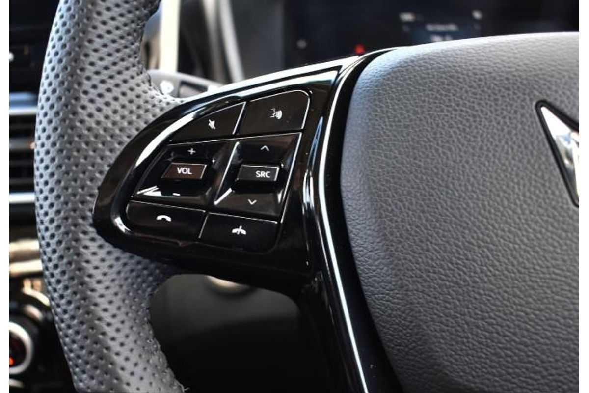 2025 Mahindra XUV3XO AX7L