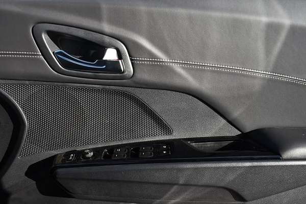 2025 Mahindra XUV3XO AX7L