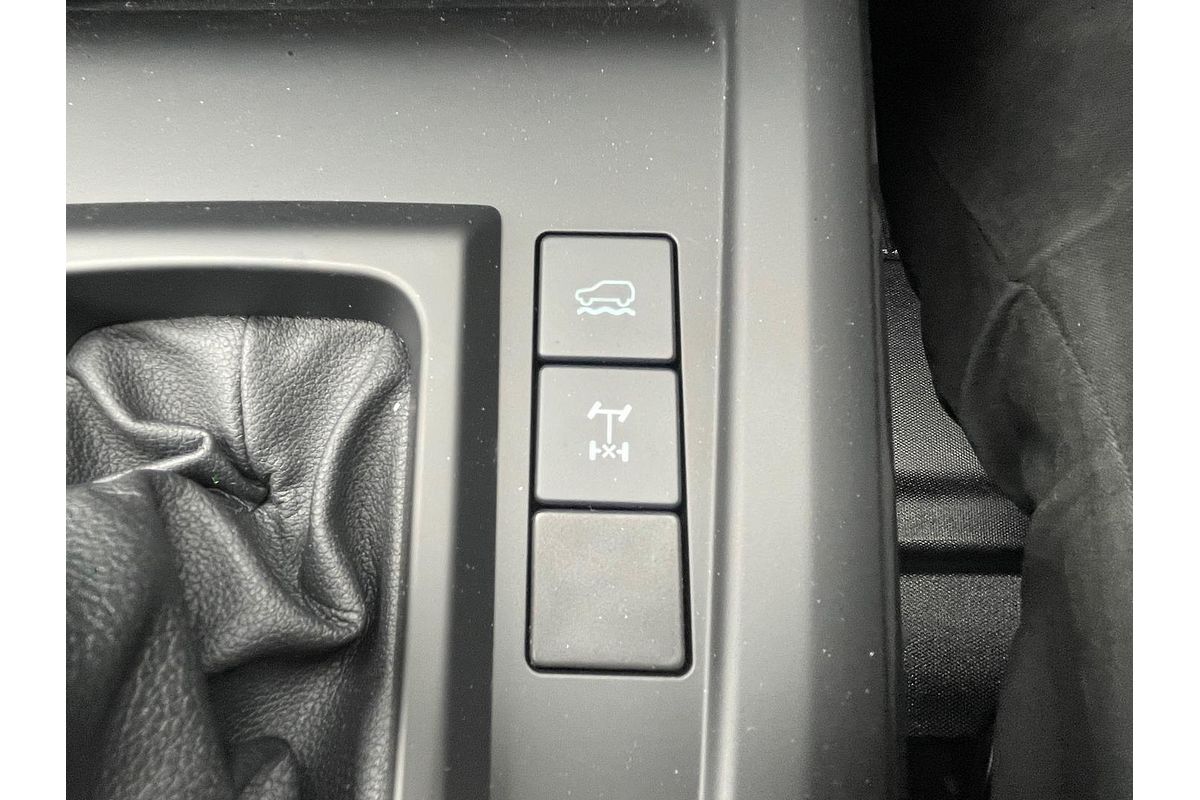 2025 Isuzu D-MAX SX 4X4