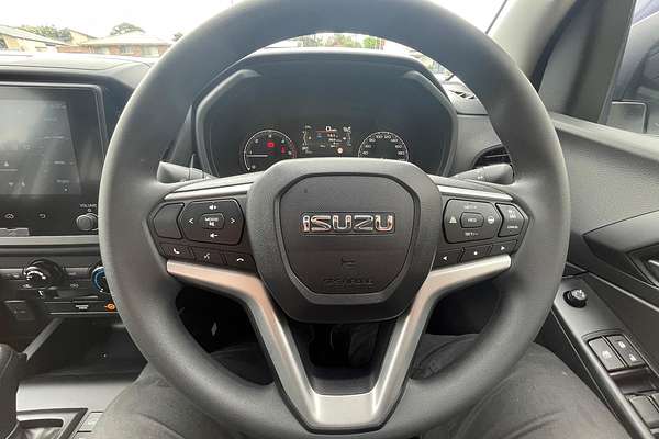 2025 Isuzu D-MAX SX 4X4
