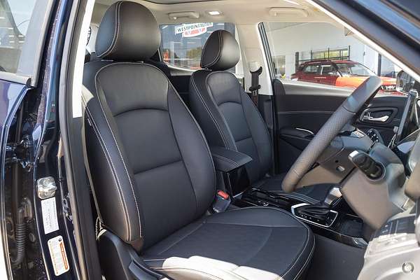 2025 Mahindra XUV3XO AX7L