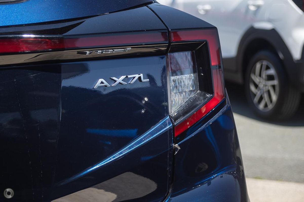 2025 Mahindra XUV3XO AX7L