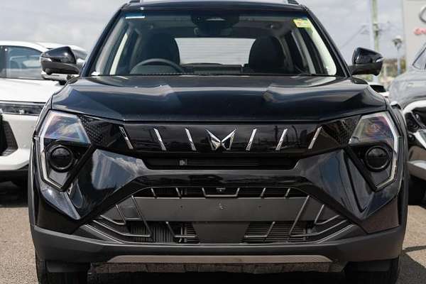 2025 Mahindra XUV3XO AX5L