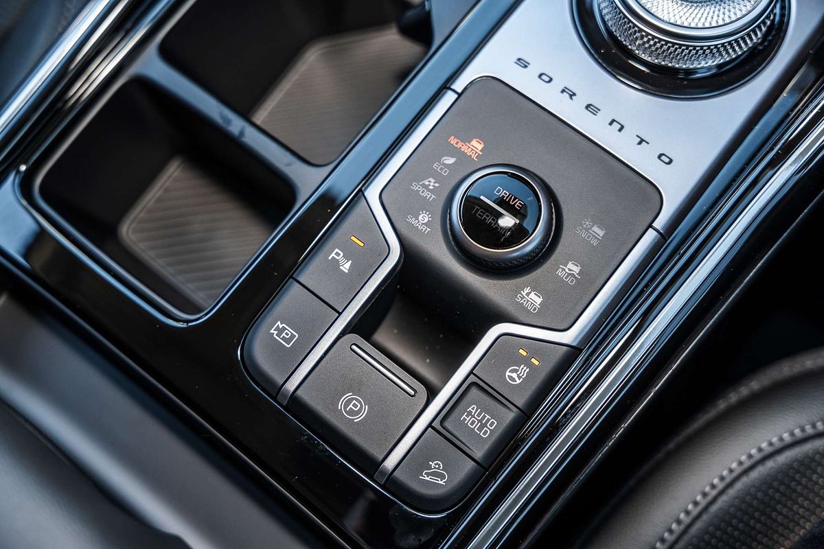 2025 Kia Sorento Sport+ MQ4 PE