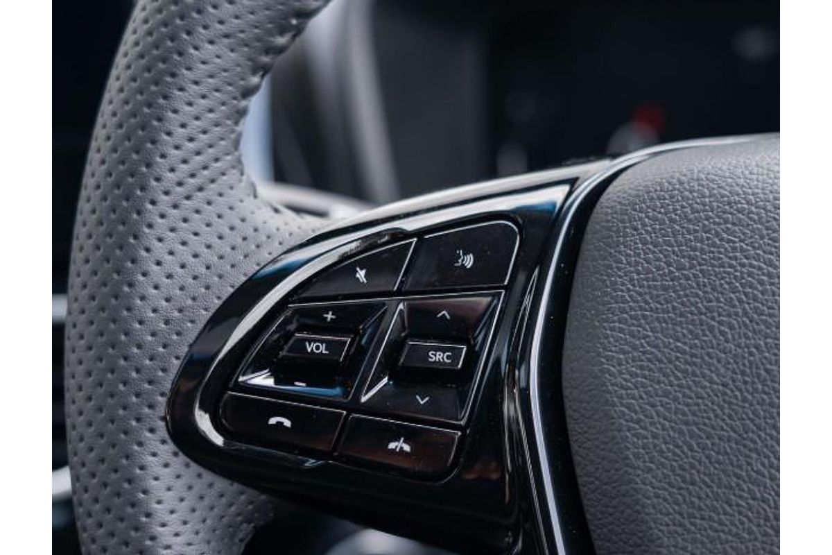 2025 Mahindra XUV3XO AX5L