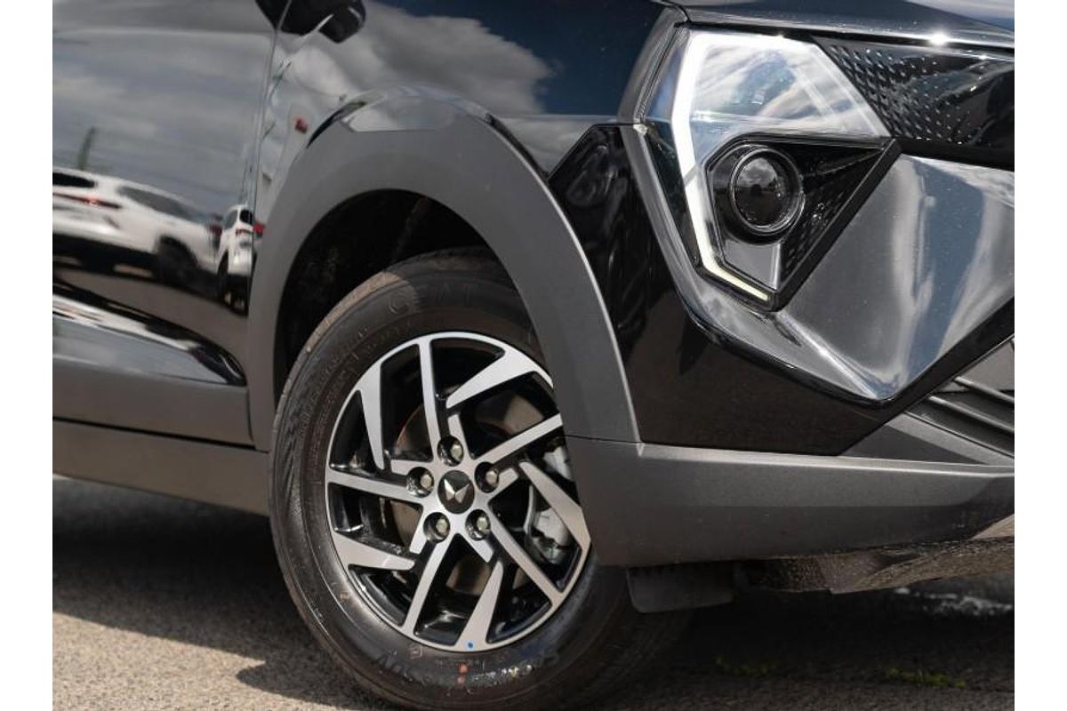 2025 Mahindra XUV3XO AX5L