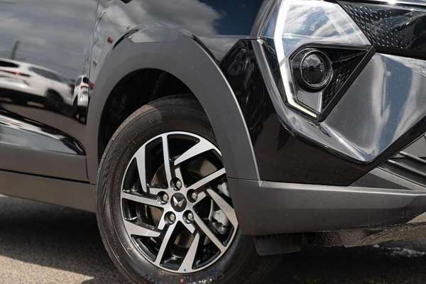 2025 Mahindra XUV3XO AX5L