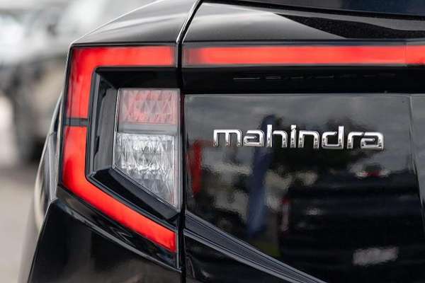 2025 Mahindra XUV3XO AX5L