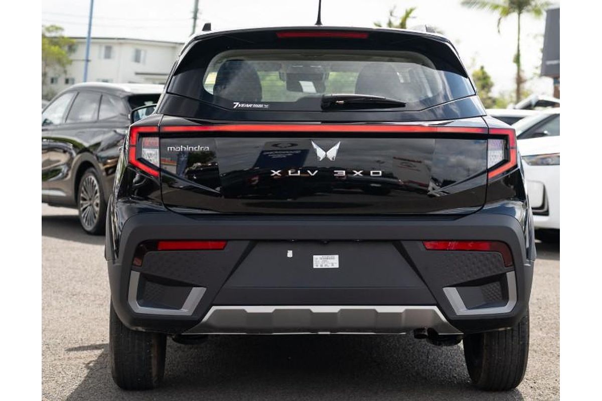 2025 Mahindra XUV3XO AX5L