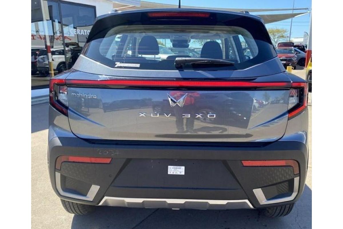 2025 Mahindra XUV3XO AX5L