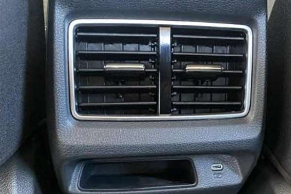 2025 Mahindra XUV3XO AX5L