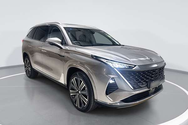 2025 MG QS Essence IS31