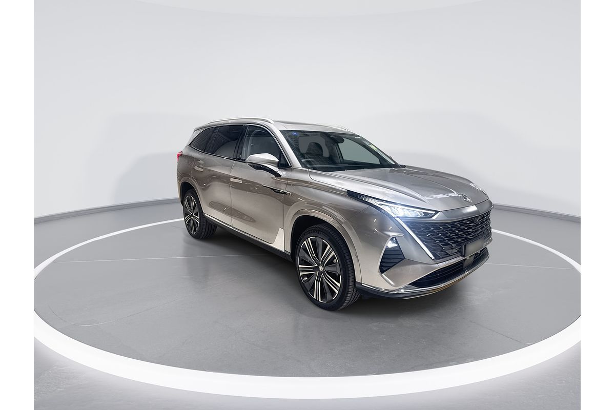 2025 MG QS Essence IS31