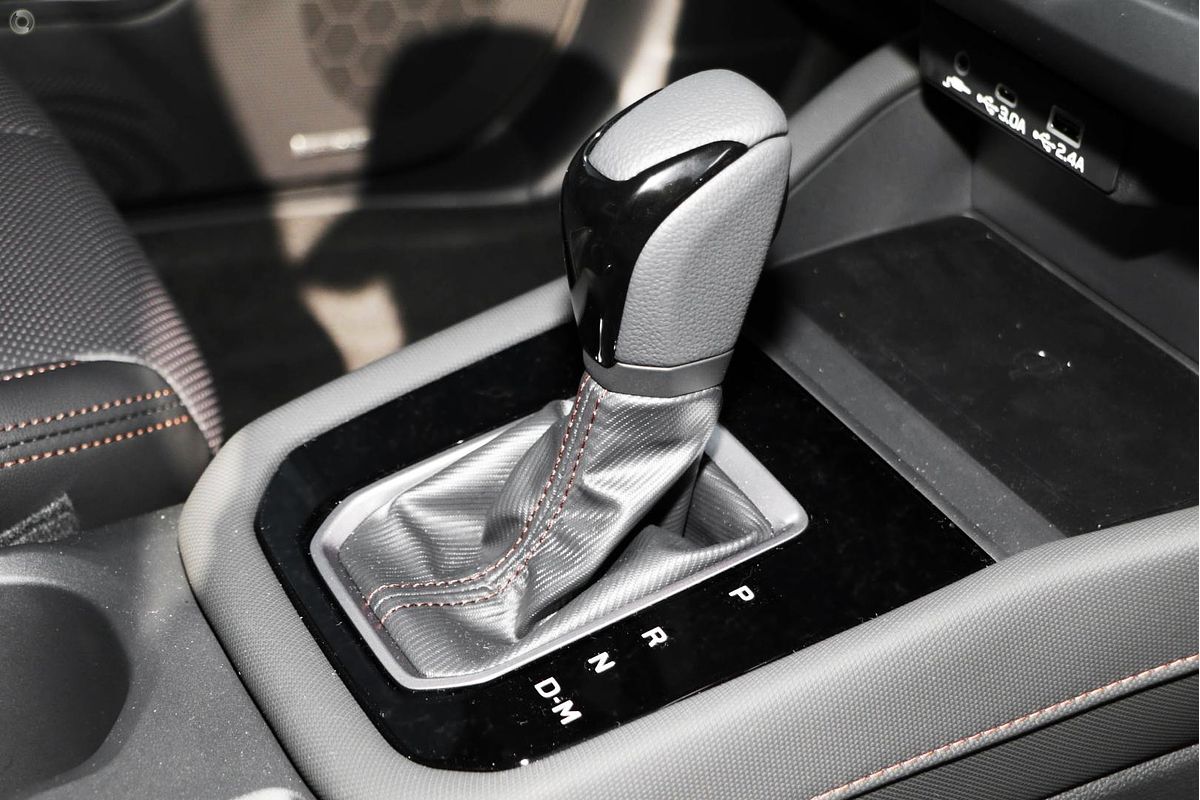 2025 Subaru Forester Hybrid Touring S6