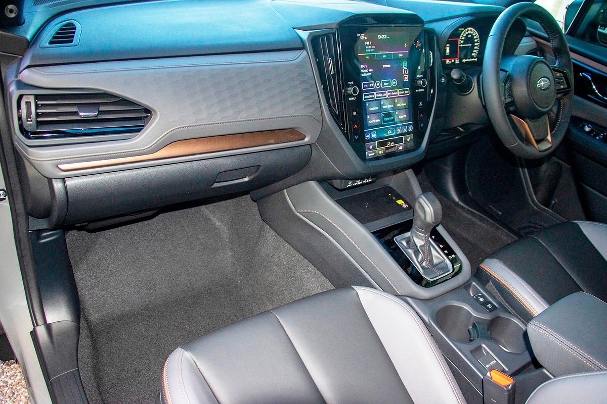 2025 Subaru Forester Hybrid Sport S6