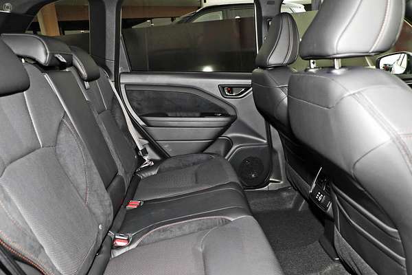 2025 Subaru Forester Hybrid Touring S6