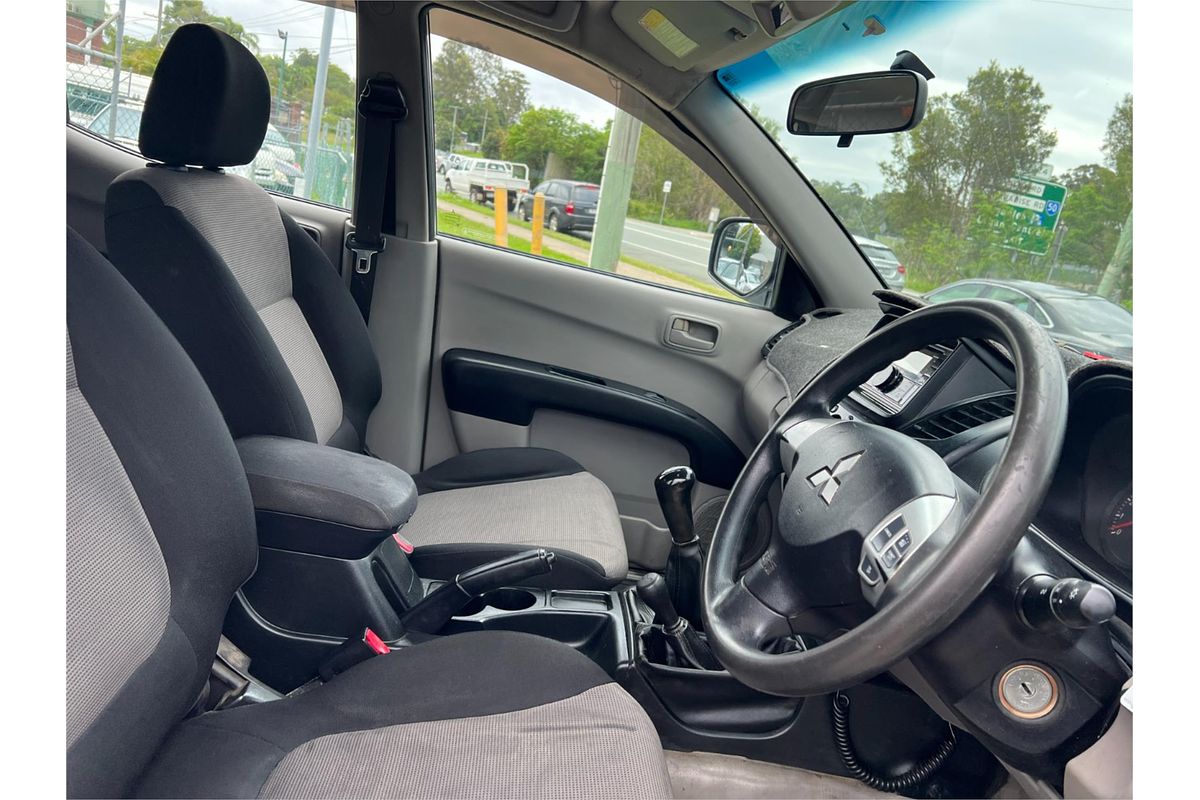 2011 Mitsubishi Triton GLX MN 4X4