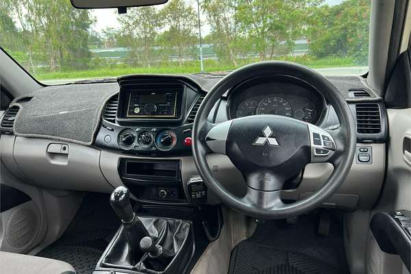 2011 Mitsubishi Triton GLX MN 4X4