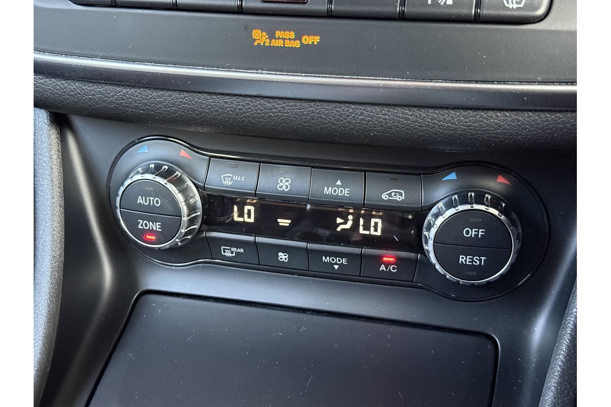 2014 Mercedes-Benz GLA-Class GLA45 AMG X156