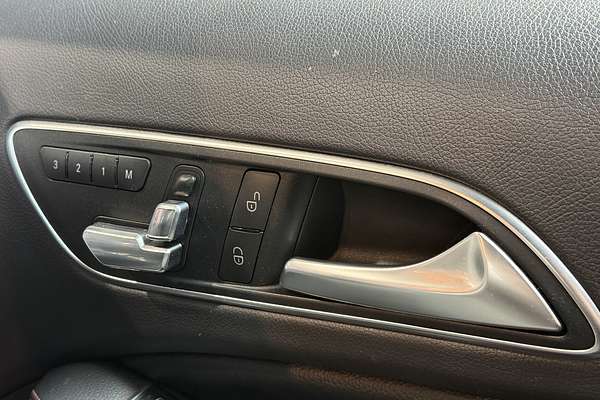 2014 Mercedes-Benz GLA-Class GLA45 AMG X156