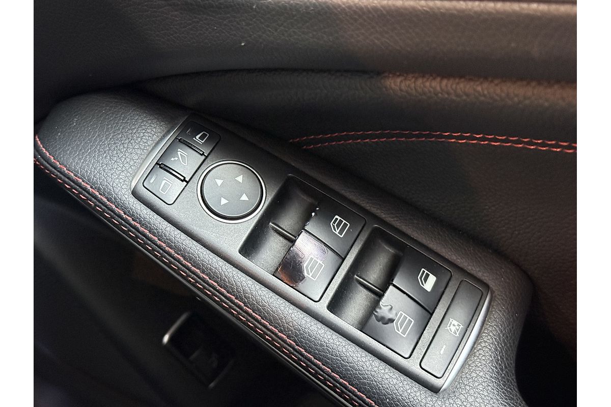 2014 Mercedes-Benz GLA-Class GLA45 AMG X156