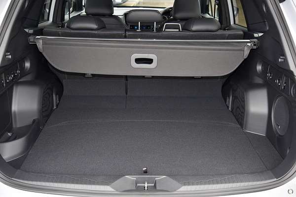 2025 Subaru Forester Hybrid Touring S6