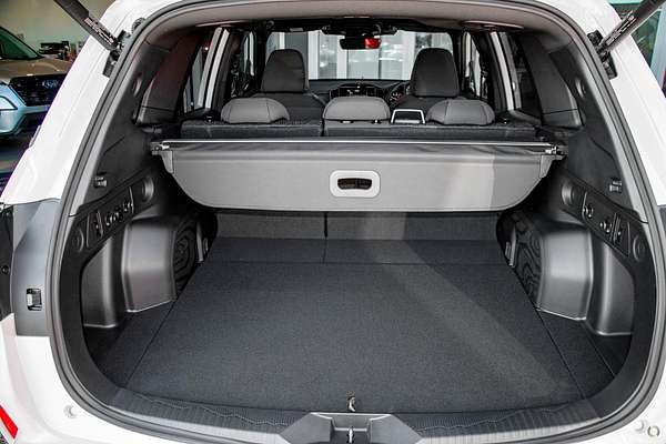 2025 Subaru Forester Premium S6