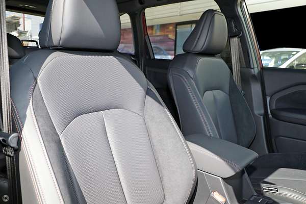 2025 Subaru Forester Hybrid Touring S6