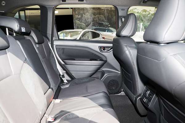 2025 Subaru Forester Hybrid Touring S6