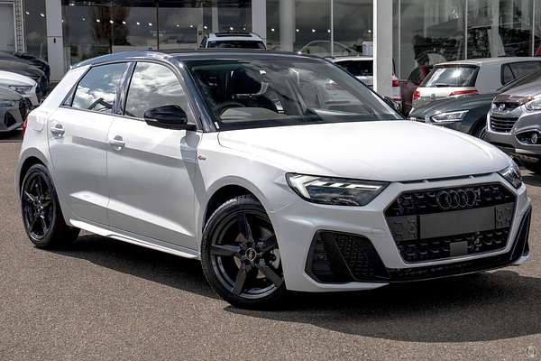 2025 Audi A1 35 TFSI S line edition GB